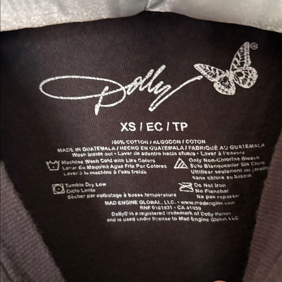 Women’s xs Dolly Parton faded black short sleeve shirt - Picture 3 of 4